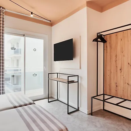 Tent 2* Lloret de Mar