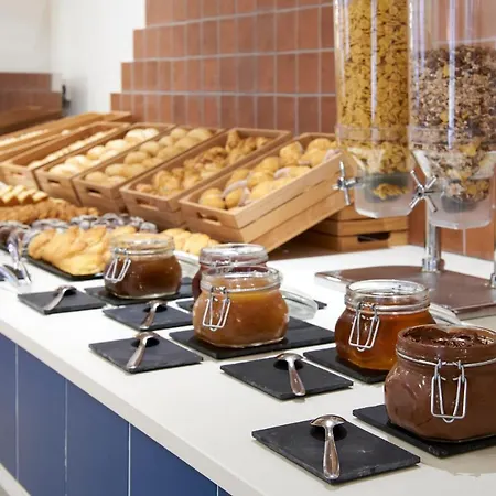 酒店 Tent 滨海略雷特