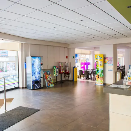 Tent 酒店 滨海略雷特