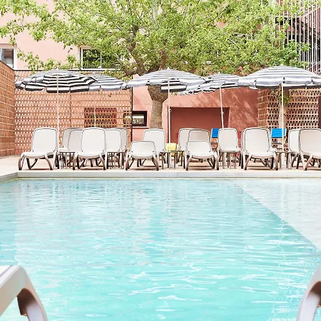 Tent 酒店 滨海略雷特